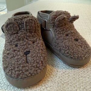 NWT GAP Brown Bear Kids shoe